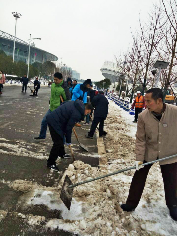 一場(chǎng)雪，體育中心美得不要不要的 但最美的風(fēng)景還是他們(圖6)